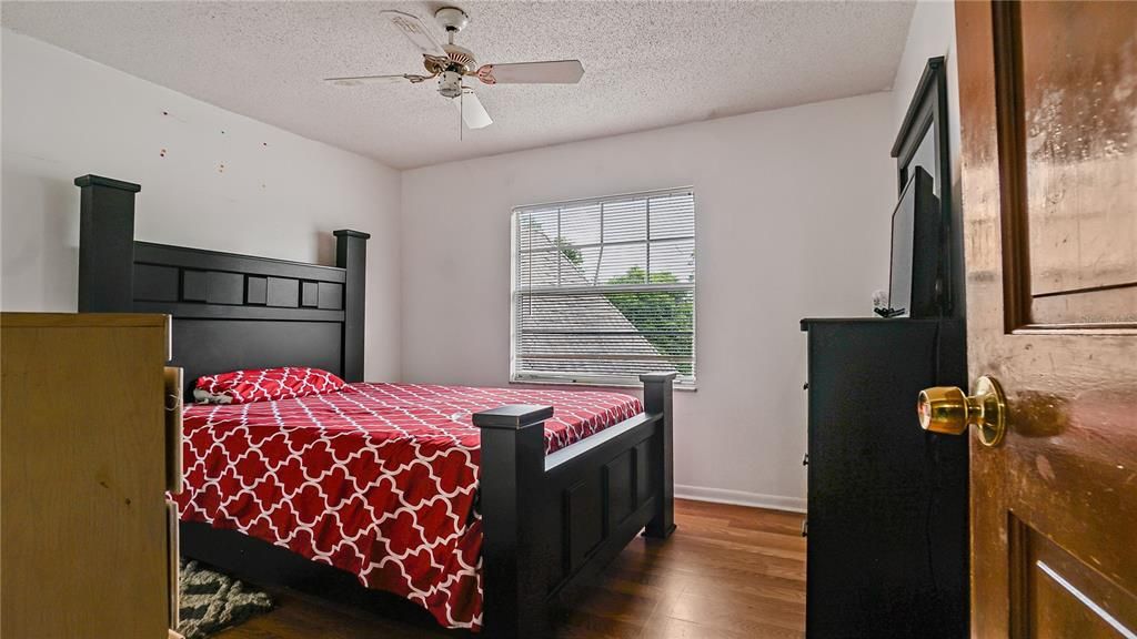 待售: $359,999 (4 贝兹, 2 浴室, 2307 平方英尺)