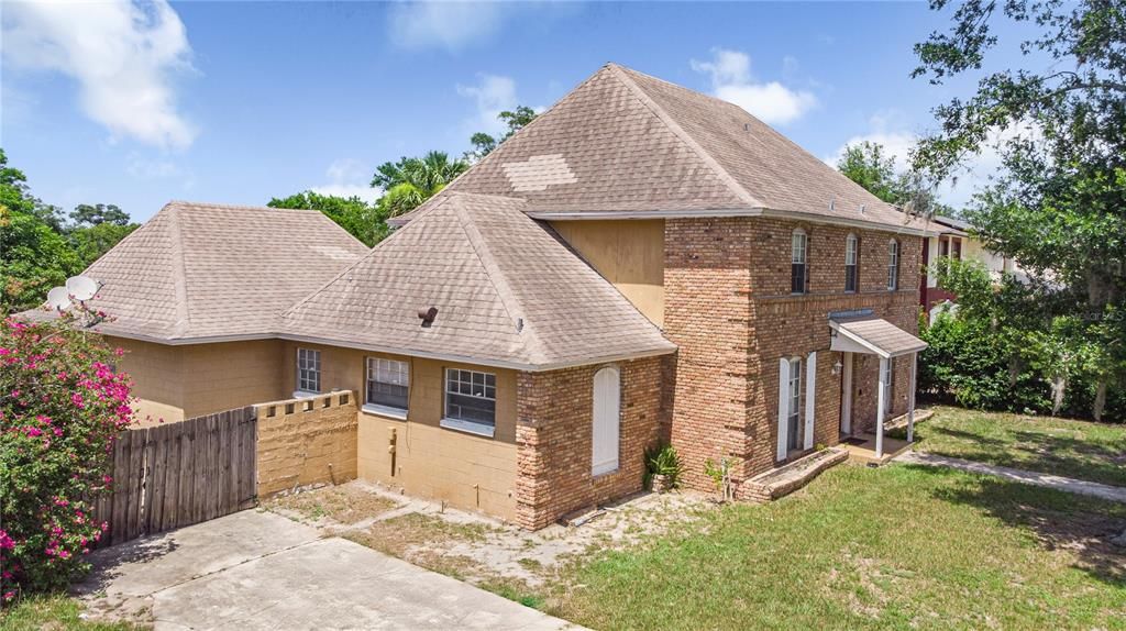 待售: $359,999 (4 贝兹, 2 浴室, 2307 平方英尺)