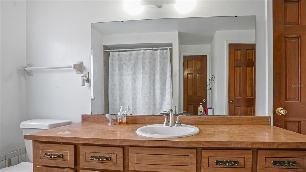 待售: $359,999 (4 贝兹, 2 浴室, 2307 平方英尺)