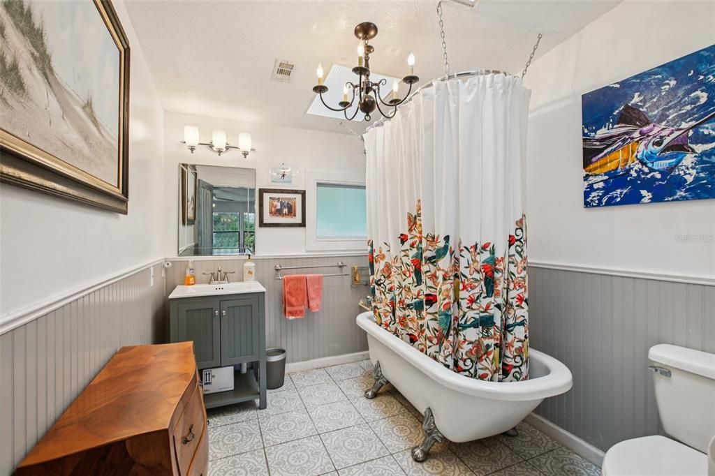 En Venta: $585,900 (3 camas, 2 baños, 1848 Pies cuadrados)