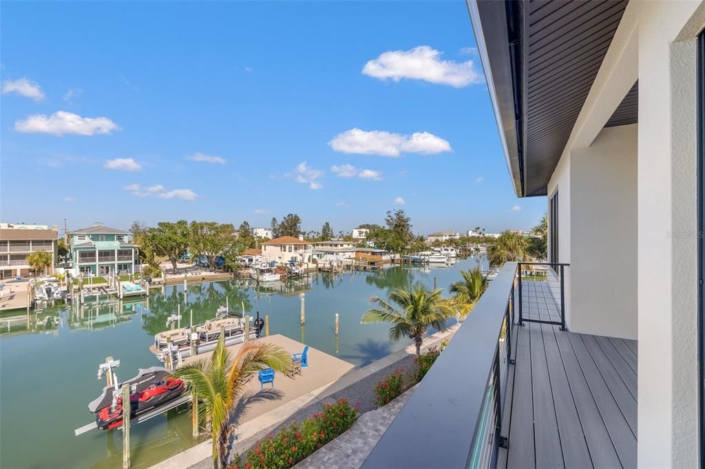 For Sale: $4,649,000 (10 beds, 0 baths, 6424 Square Feet)