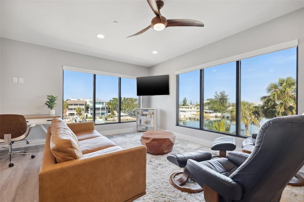 For Sale: $4,649,000 (10 beds, 0 baths, 6424 Square Feet)