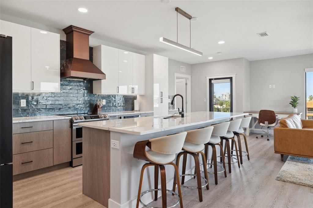 For Sale: $4,649,000 (10 beds, 0 baths, 6424 Square Feet)