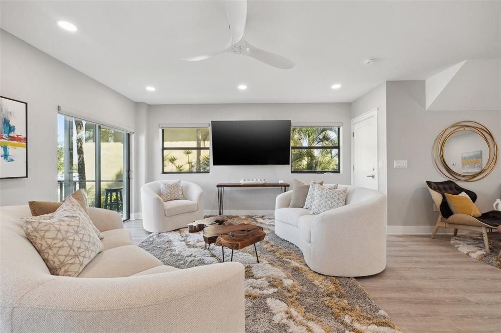 For Sale: $4,649,000 (10 beds, 0 baths, 6424 Square Feet)