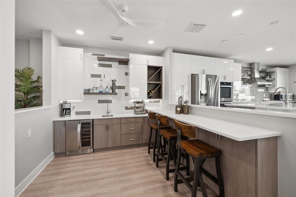 For Sale: $4,649,000 (10 beds, 0 baths, 6424 Square Feet)