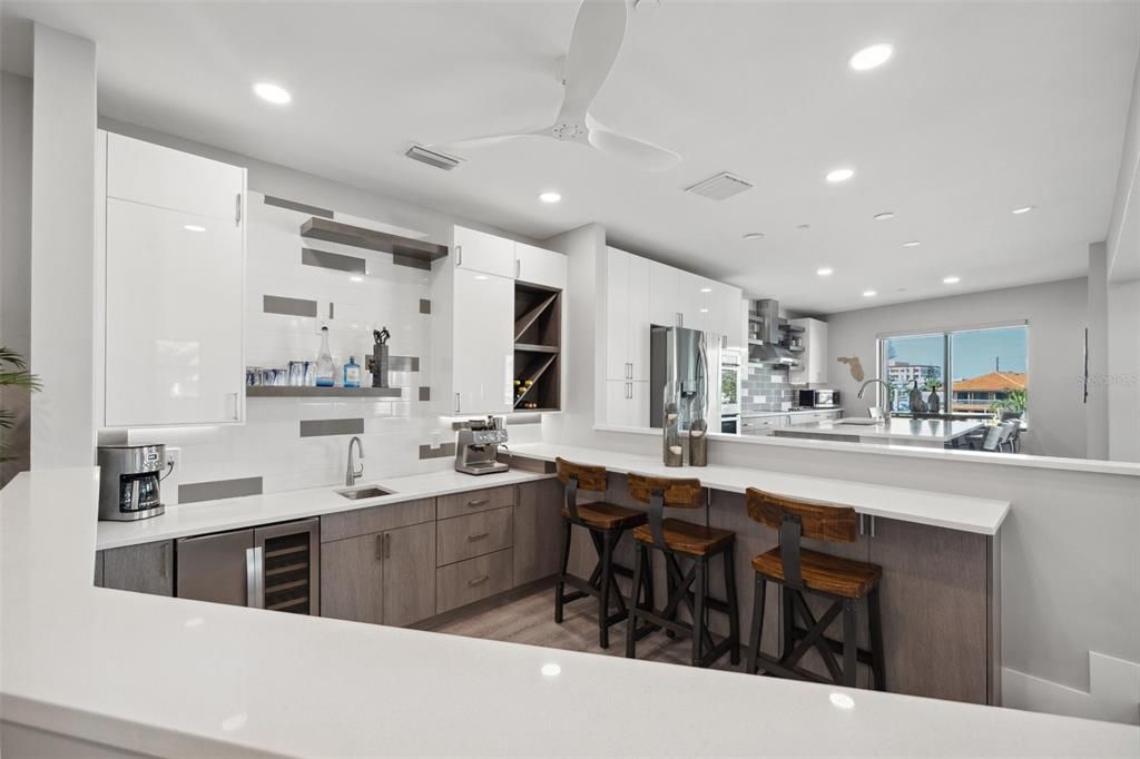 For Sale: $4,649,000 (10 beds, 0 baths, 6424 Square Feet)