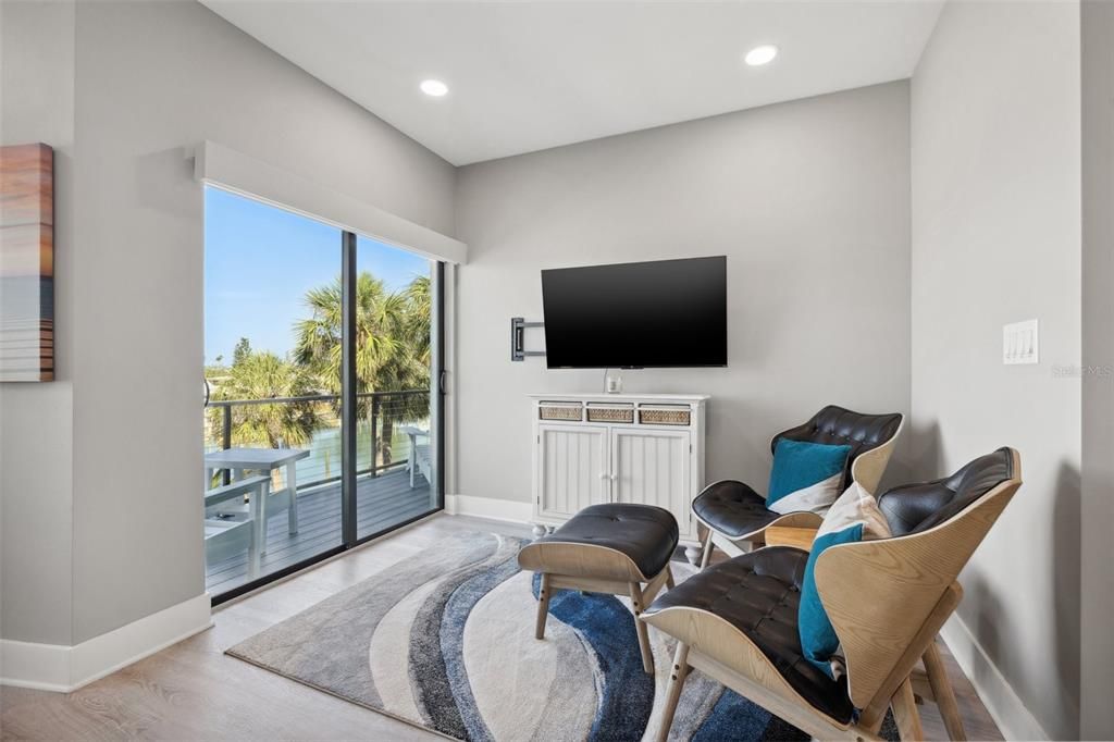 For Sale: $4,649,000 (10 beds, 0 baths, 6424 Square Feet)