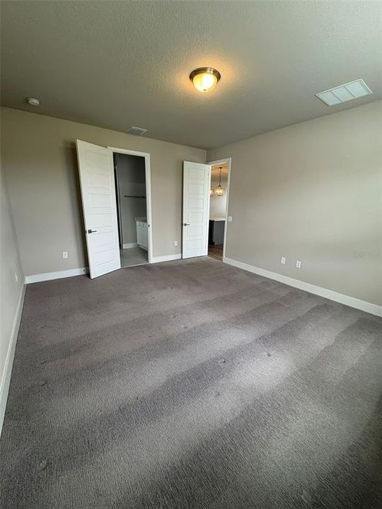 Под контрактом: $510,000 (4 спален, 3 ванн, 2185 Квадратных фут)