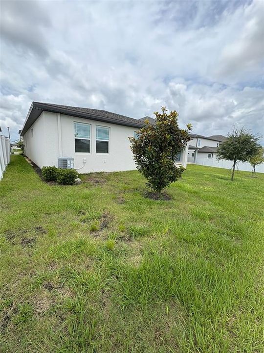 Под контрактом: $510,000 (4 спален, 3 ванн, 2185 Квадратных фут)