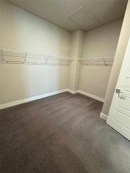 Под контрактом: $510,000 (4 спален, 3 ванн, 2185 Квадратных фут)