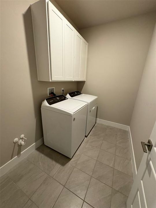 Под контрактом: $510,000 (4 спален, 3 ванн, 2185 Квадратных фут)