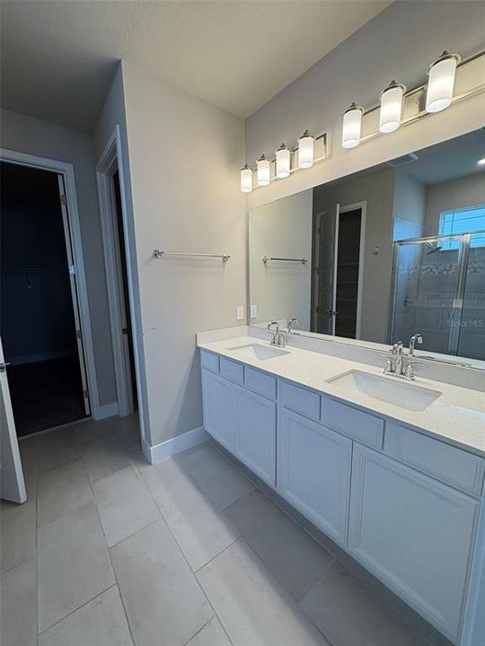 Под контрактом: $510,000 (4 спален, 3 ванн, 2185 Квадратных фут)