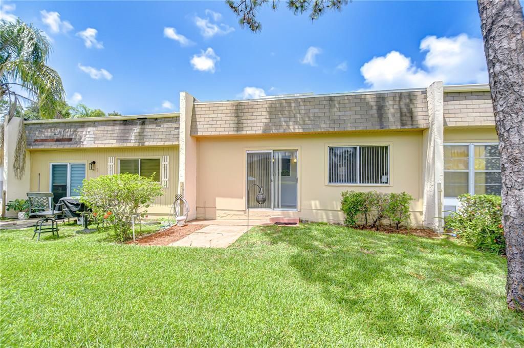 Activo con contrato: $89,900 (1 camas, 1 baños, 706 Pies cuadrados)
