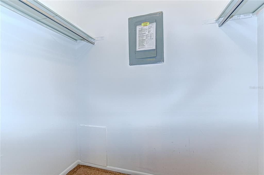 Activo con contrato: $89,900 (1 camas, 1 baños, 706 Pies cuadrados)