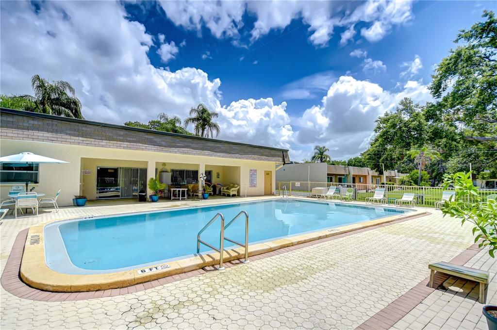 Activo con contrato: $89,900 (1 camas, 1 baños, 706 Pies cuadrados)