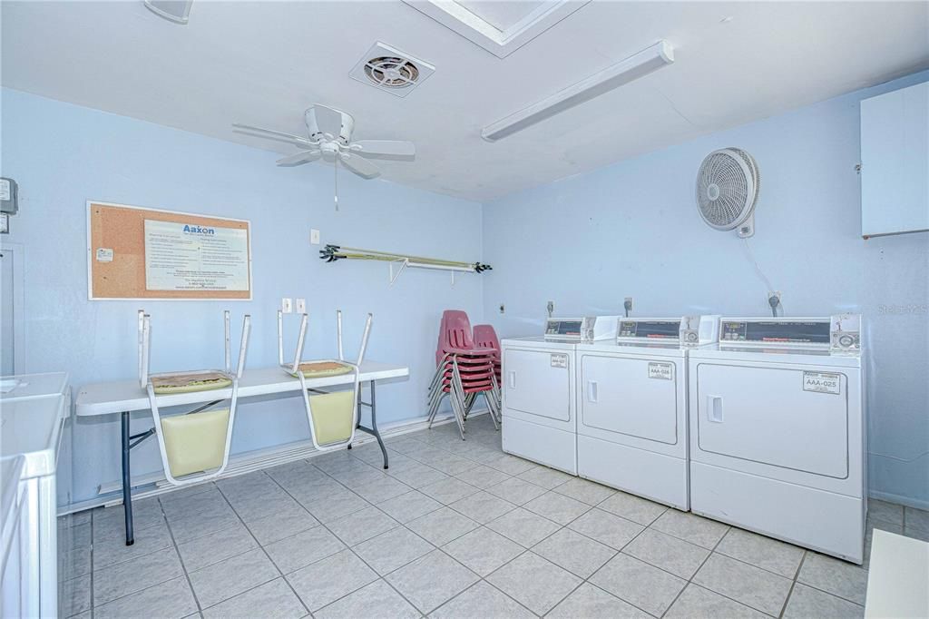 Activo con contrato: $89,900 (1 camas, 1 baños, 706 Pies cuadrados)