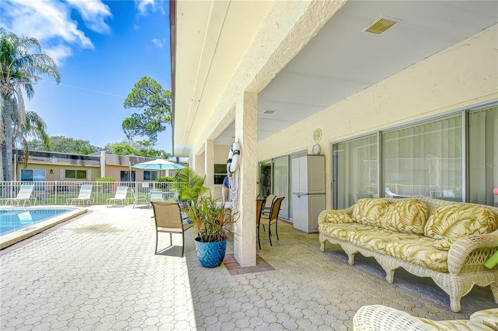 Activo con contrato: $89,900 (1 camas, 1 baños, 706 Pies cuadrados)