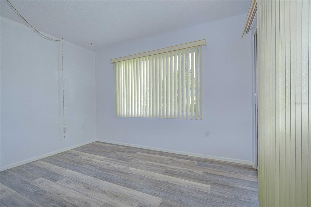 Activo con contrato: $89,900 (1 camas, 1 baños, 706 Pies cuadrados)