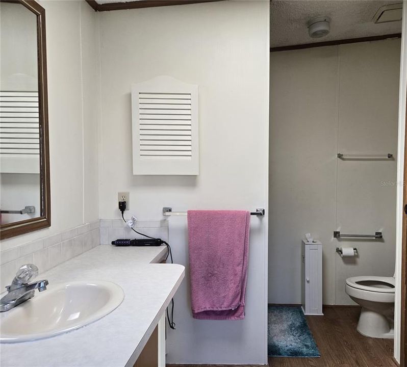 For Sale: $199,000 (3 beds, 2 baths, 1864 Square Feet)