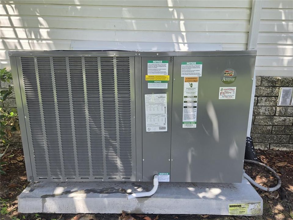 For Sale: $199,000 (3 beds, 2 baths, 1864 Square Feet)