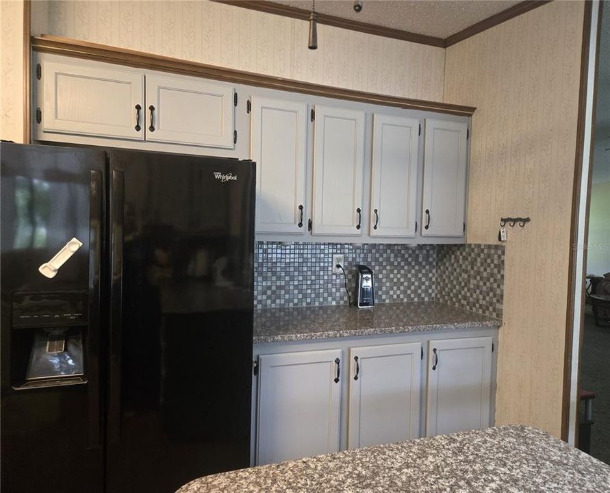 For Sale: $199,000 (3 beds, 2 baths, 1864 Square Feet)