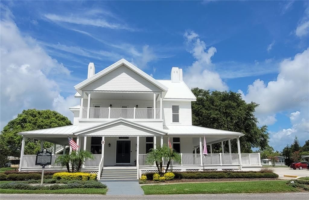 For Sale: $199,000 (3 beds, 2 baths, 1864 Square Feet)