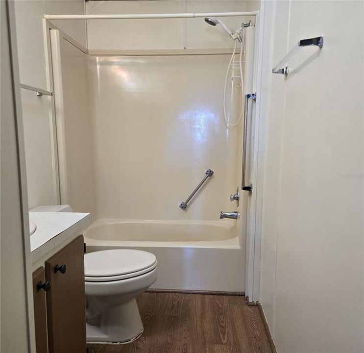 For Sale: $199,000 (3 beds, 2 baths, 1864 Square Feet)