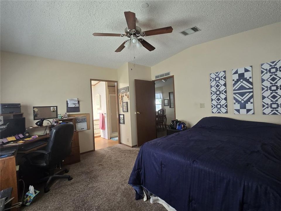 For Sale: $199,000 (3 beds, 2 baths, 1864 Square Feet)