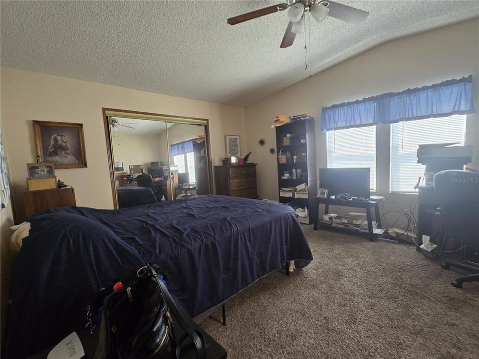 For Sale: $199,000 (3 beds, 2 baths, 1864 Square Feet)