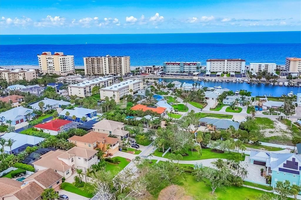 En Venta: $2,499,999 (5 camas, 5 baños, 3738 Pies cuadrados)