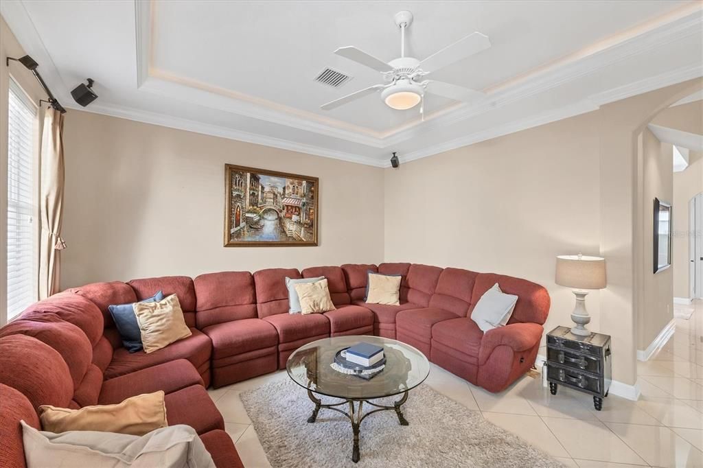 En Venta: $2,499,999 (5 camas, 5 baños, 3738 Pies cuadrados)