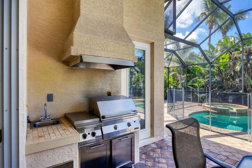 En Venta: $2,499,999 (5 camas, 5 baños, 3738 Pies cuadrados)