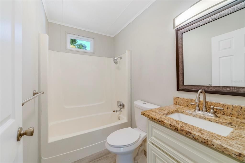 Active With Contract: $250,000 (3 beds, 2 baths, 1000 Square Feet)