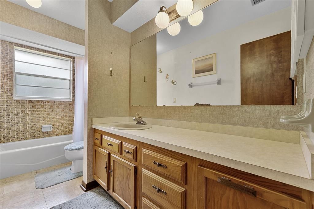 На продажу: $314,500 (3 спален, 2 ванн, 1316 Квадратных фут)