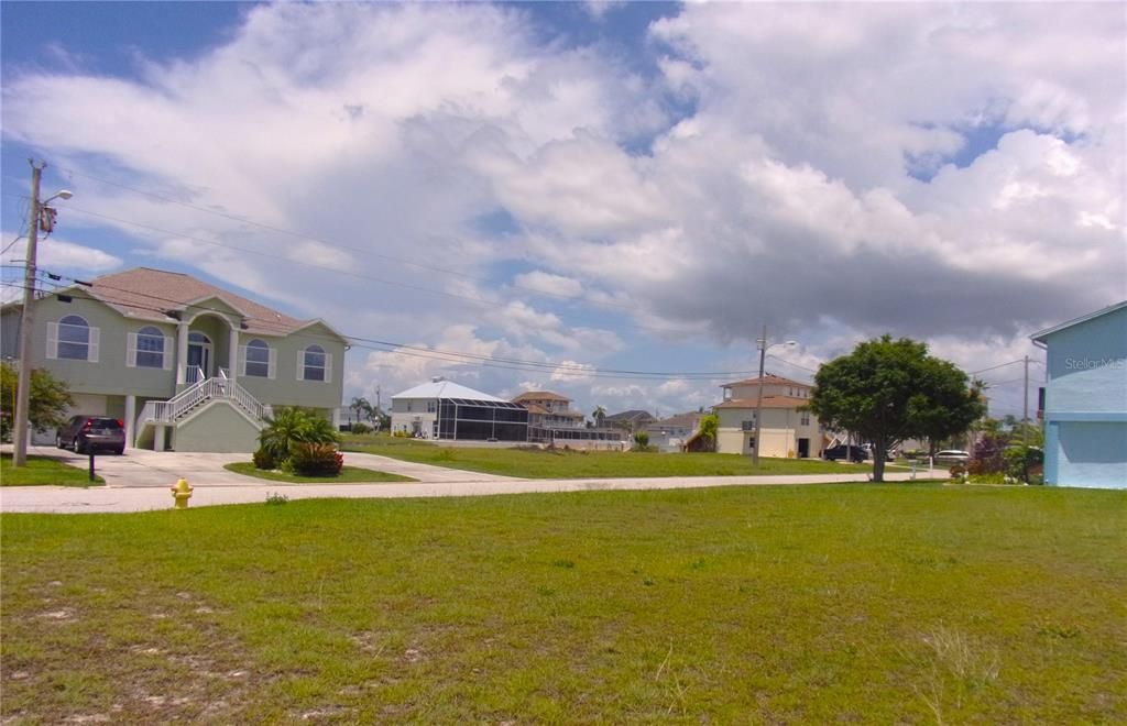 En Venta: $69,000 (0.19 acres)