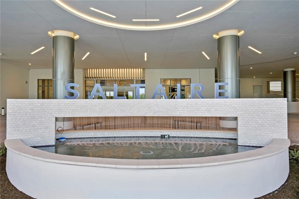 Activo con contrato: $2,375,000 (3 camas, 4 baños, 2712 Pies cuadrados)