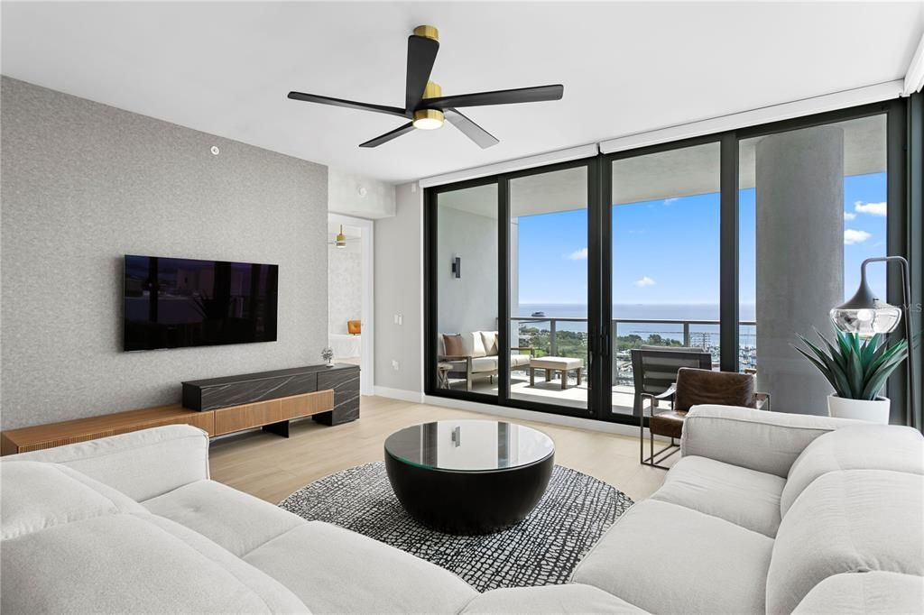 Activo con contrato: $2,375,000 (3 camas, 4 baños, 2712 Pies cuadrados)