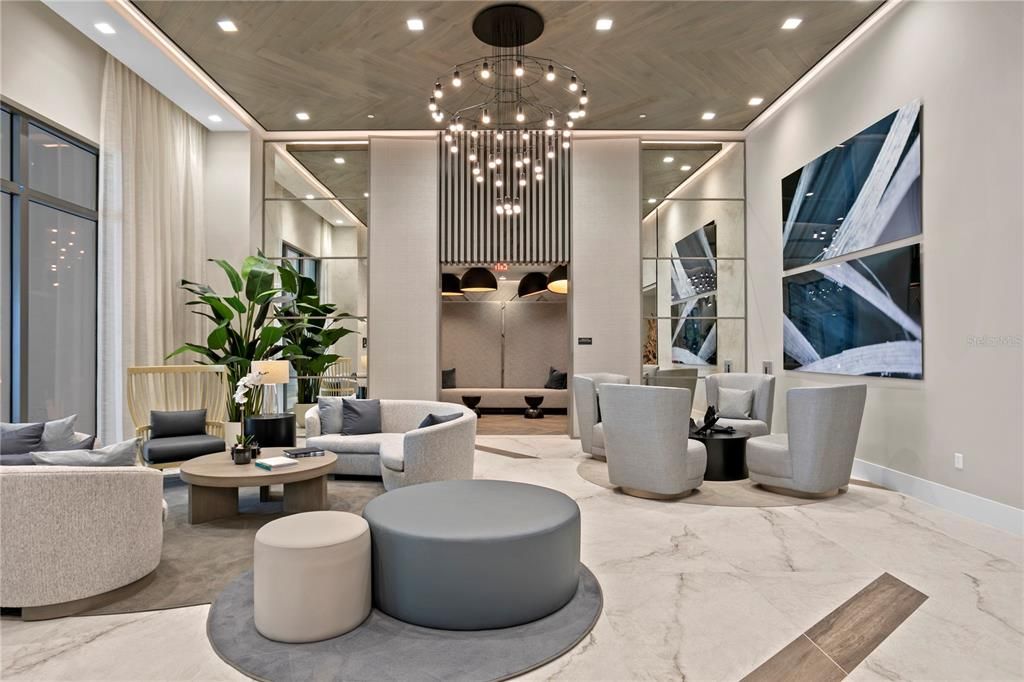 Activo con contrato: $2,375,000 (3 camas, 4 baños, 2712 Pies cuadrados)