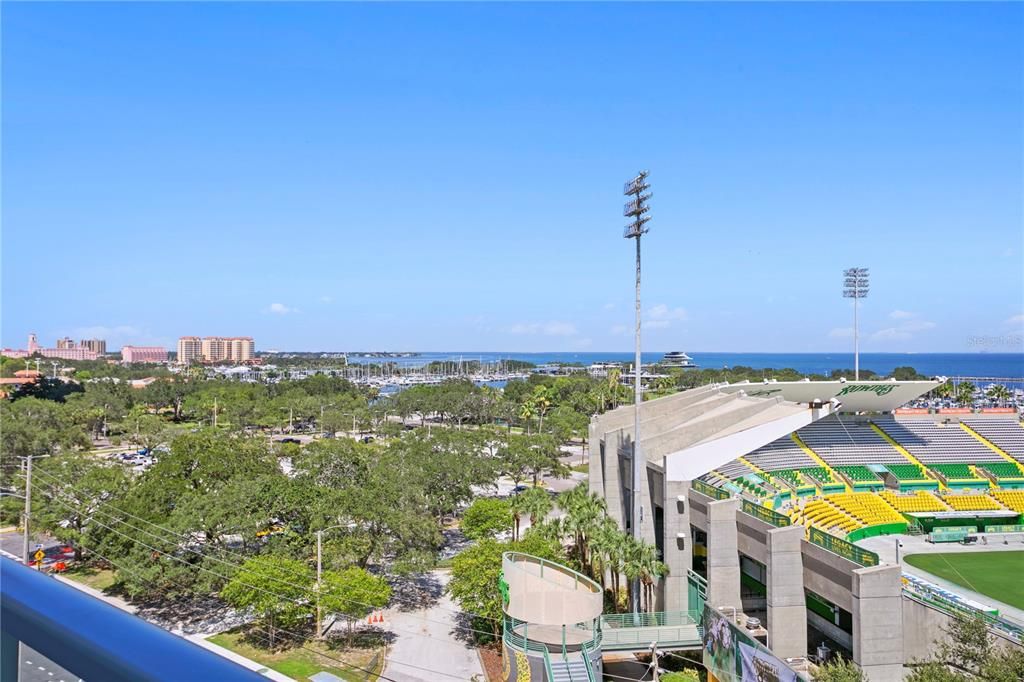 Activo con contrato: $2,375,000 (3 camas, 4 baños, 2712 Pies cuadrados)