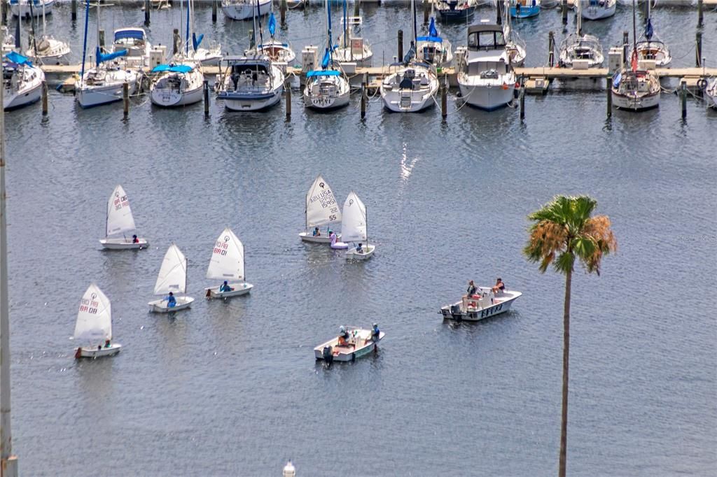 Activo con contrato: $2,375,000 (3 camas, 4 baños, 2712 Pies cuadrados)