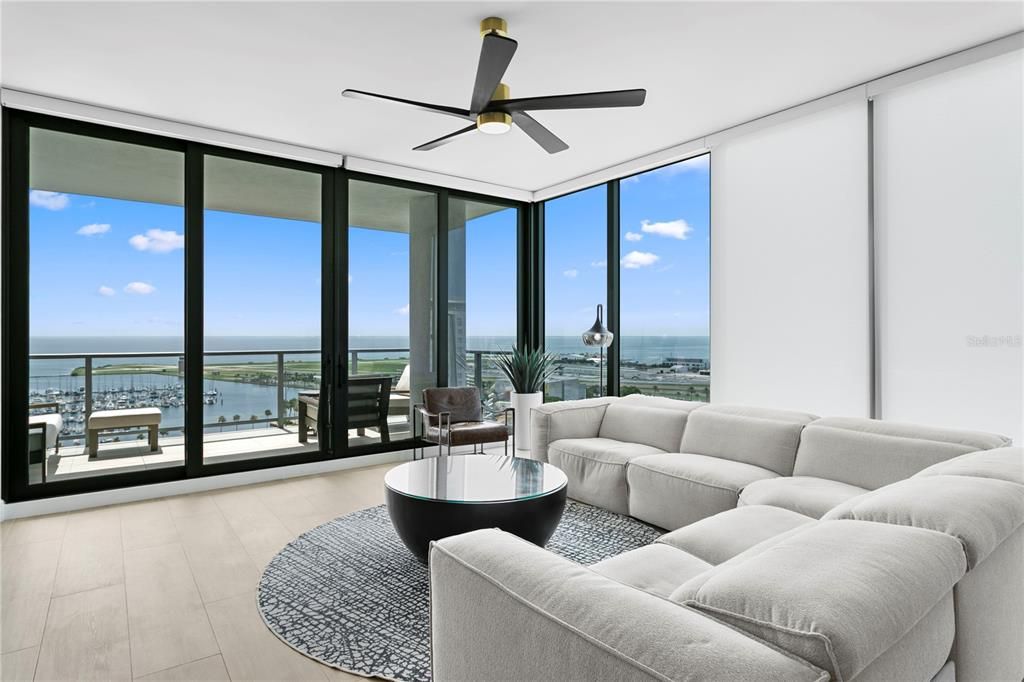 Activo con contrato: $2,375,000 (3 camas, 4 baños, 2712 Pies cuadrados)