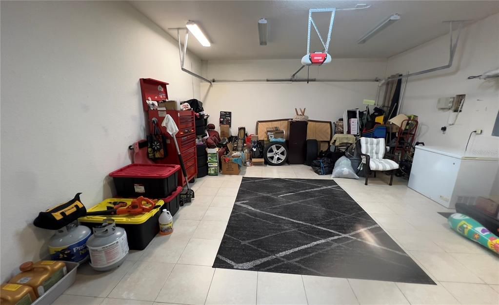 En Venta: $450,000 (3 camas, 2 baños, 2208 Pies cuadrados)