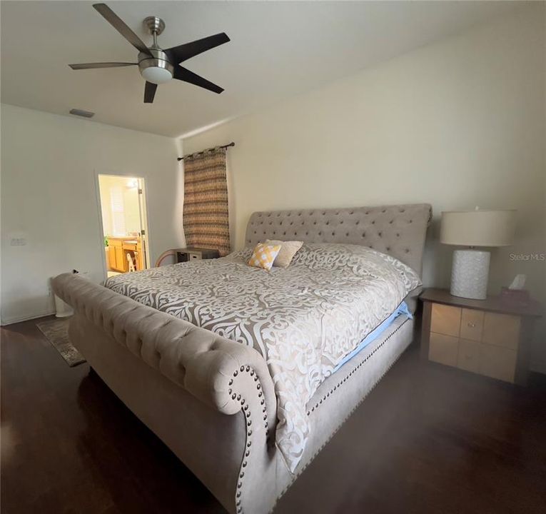 En Venta: $450,000 (3 camas, 2 baños, 2208 Pies cuadrados)