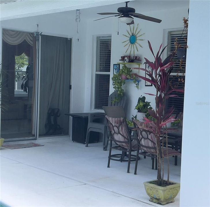 En Venta: $450,000 (3 camas, 2 baños, 2208 Pies cuadrados)