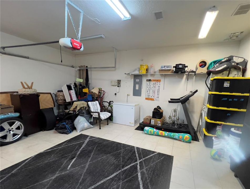 En Venta: $450,000 (3 camas, 2 baños, 2208 Pies cuadrados)