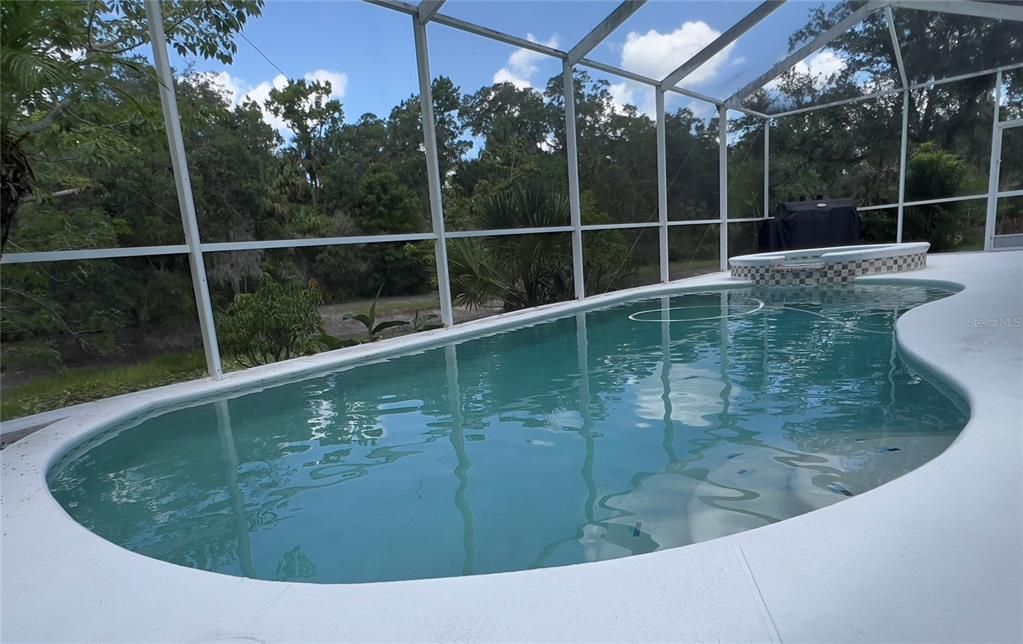 En Venta: $450,000 (3 camas, 2 baños, 2208 Pies cuadrados)