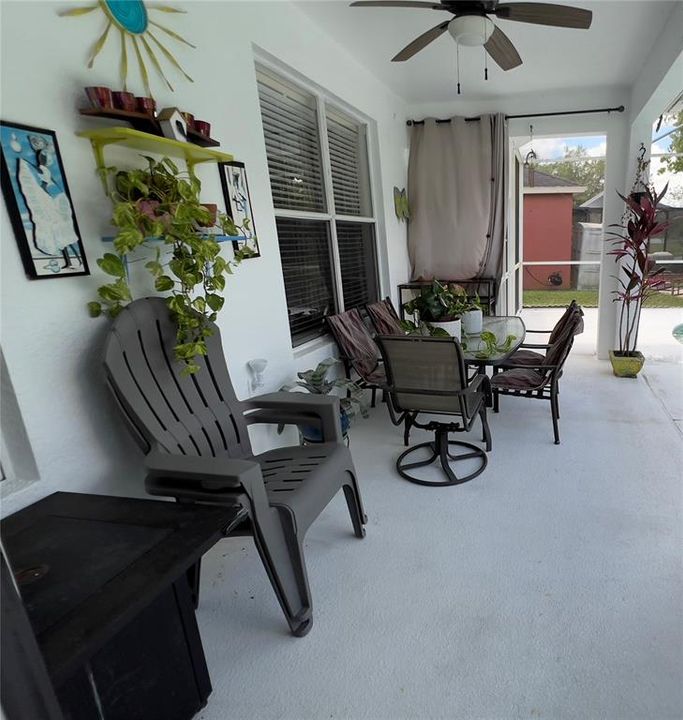 En Venta: $450,000 (3 camas, 2 baños, 2208 Pies cuadrados)