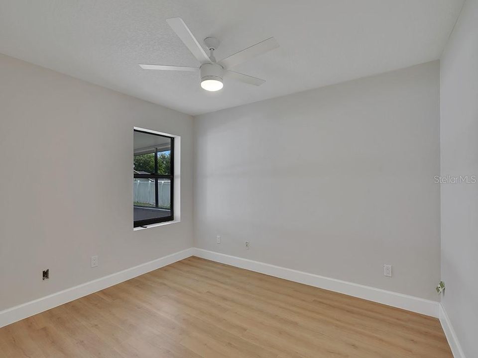 Active With Contract: $264,900 (3 beds, 2 baths, 1122 Square Feet)