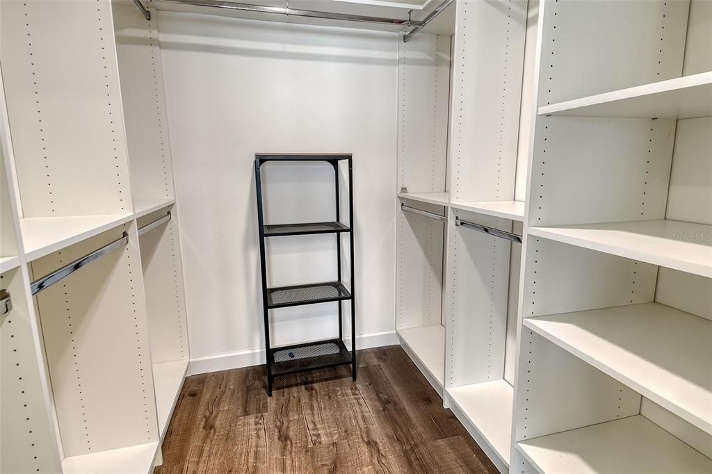 Под контрактом: $1,250,000 (3 спален, 2 ванн, 1484 Квадратных фут)