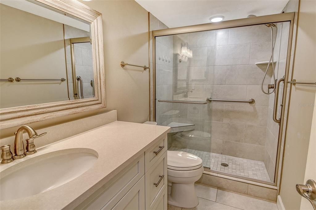 Под контрактом: $1,250,000 (3 спален, 2 ванн, 1484 Квадратных фут)